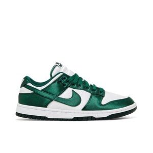 Nike Low Dunk “Satin Green”